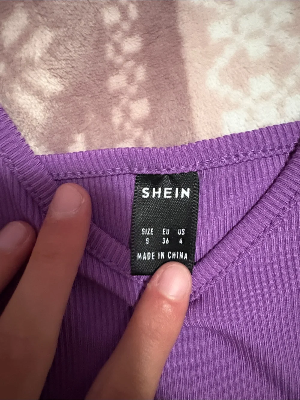 SHEIN Purple Ribbed V-Neck Tank Top